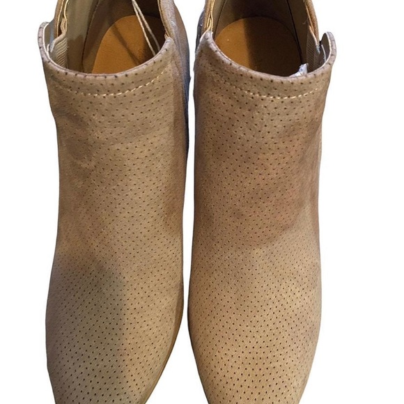 Booties size 10 women universal thread brand - Picture 2 of 5